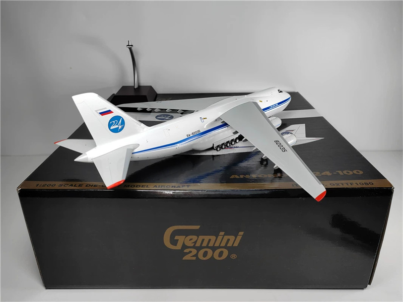 Gemini Jets New GeminiJets 1:400 Scale ezToys - Diecast