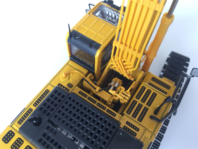 ミニカー 1/50 コマツ PC450LC-8 ロックブーム 掘削機 ミニカー 1/50 コマツ PC450LC-8 ロックブーム 掘削機