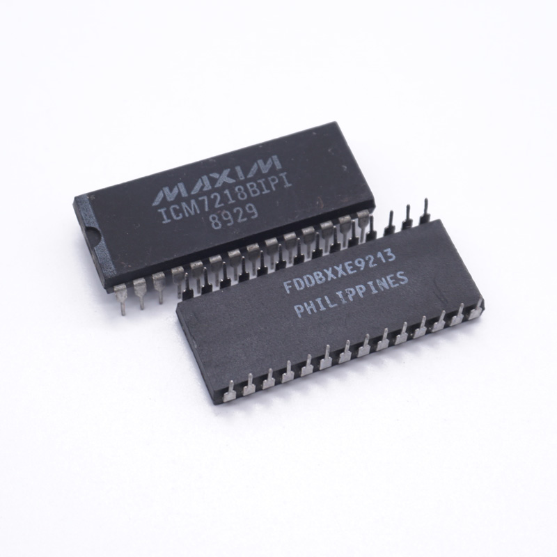 UCN5801R UCN5801 Buffer Driver CDIP22 X 1PC