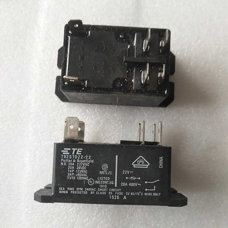 Relè automobilistico Panasonic SPST serie CB 24V 25A