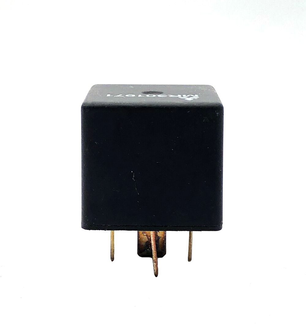 Mitsubishi MR301971 13502674 Automotive Relay 5 Pins 12VDC Mitsubishi MR301971 13502674 Automotive Relay 5 Pins 12VDC