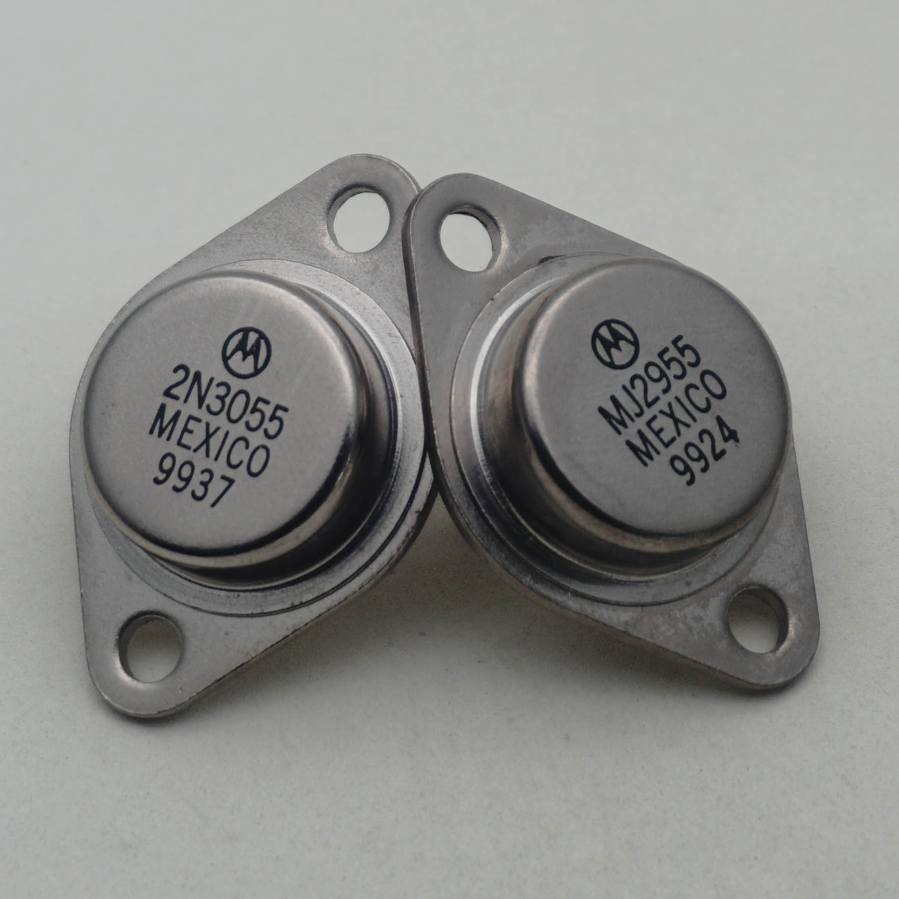 2N3055/MJ2955 各8個 計16個 MOSPEC Motorola 2N3055 MJ2955 of NPN Power Transistor 60V 15A TO-3 x 10