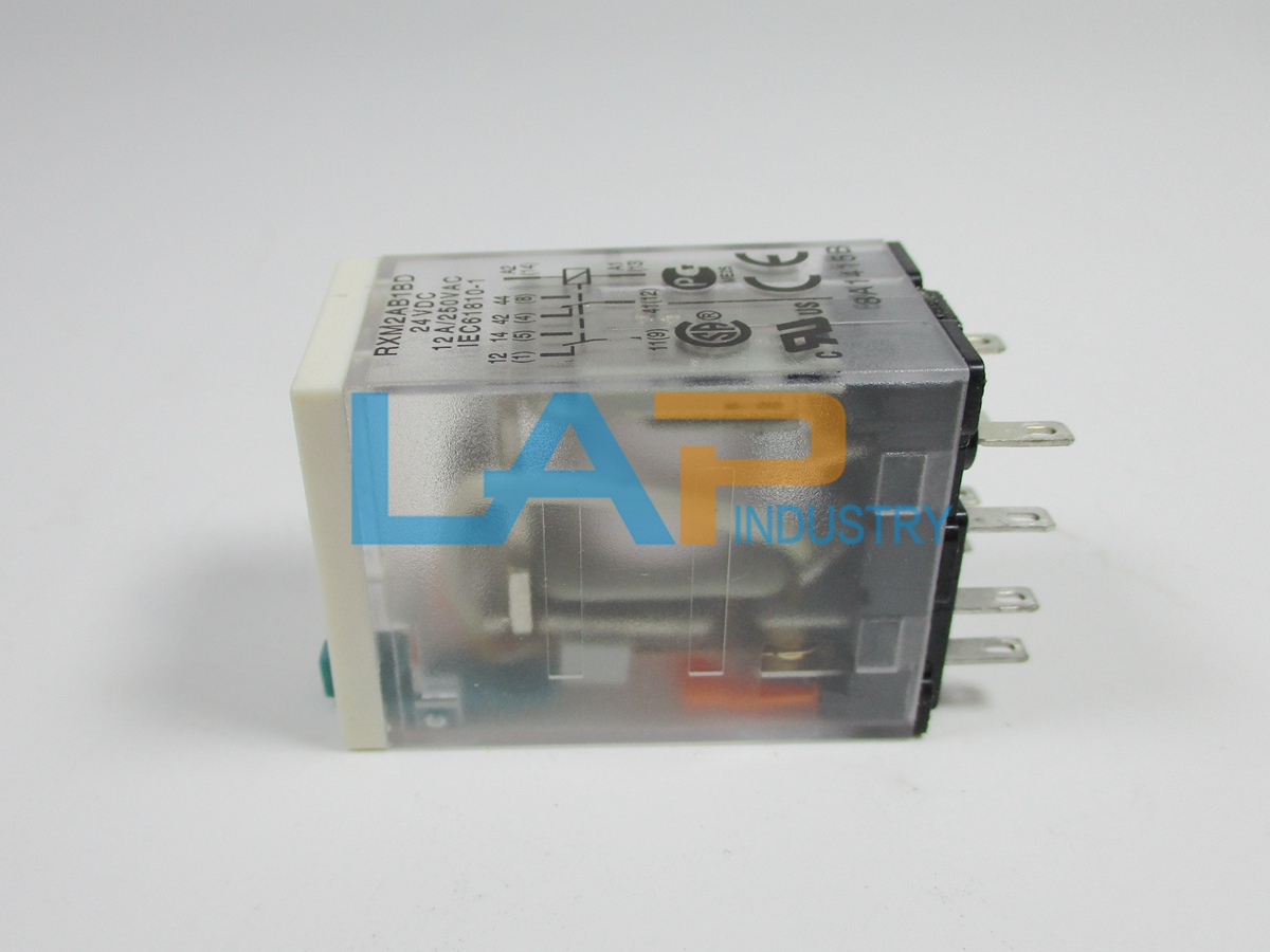 RXM2AB2BD 10PCS NEW Schneider Relay 24VDC free shipping