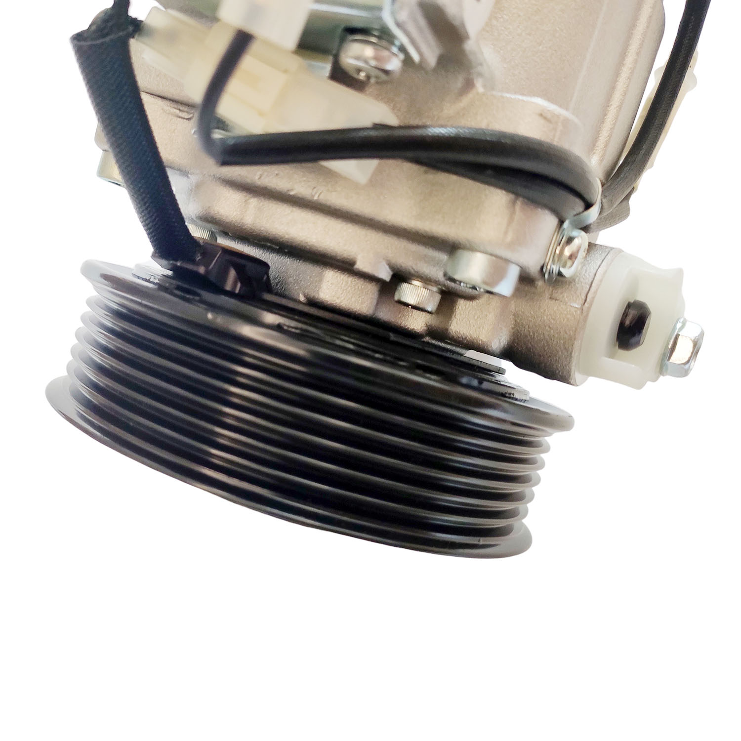thumbnail interactive-video image 1 of 6PK AC Compressor 447260-5613 / 447280-3140 For Toyota Passo & Daihatsu Terios (2007-2010) – 12V SV07C 1 of 4
