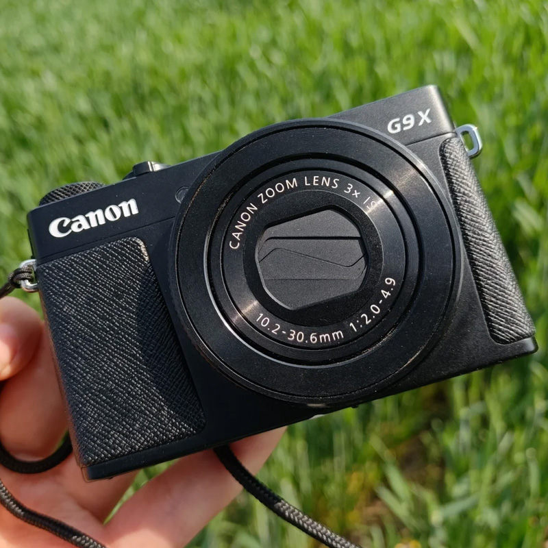 Canon PowerShot G9X Mark II 20.1MP 3x optical zoom Digital Camera