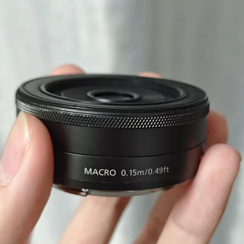 キヤノン　CANON LENS EF-M 22mm 1:2 STM Used Canon EF-M 22mm f/2 STM | MPB