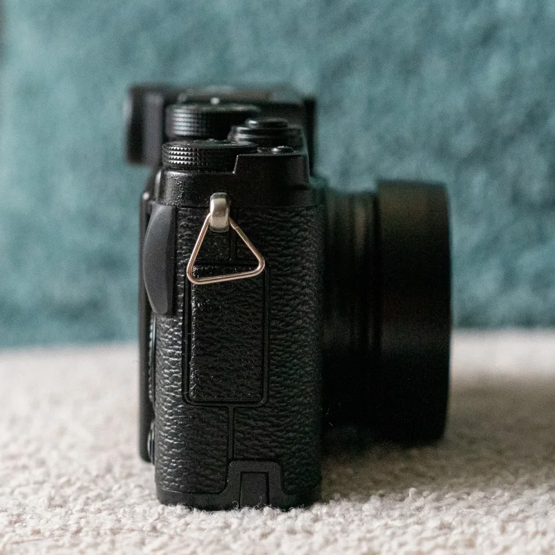 Fujifilm X10 Camera 12MP EXR CMOS f2.0-f2.8 4x Optical Zoom