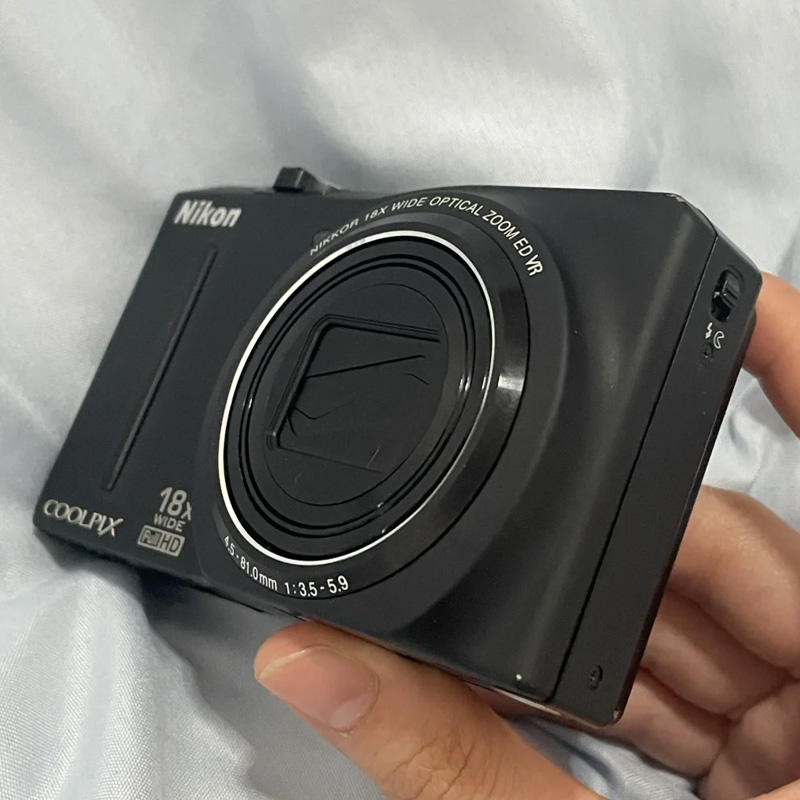 Nikon COOLPIX S9100 12.1MP 18x HDMI Digital Camera Black English