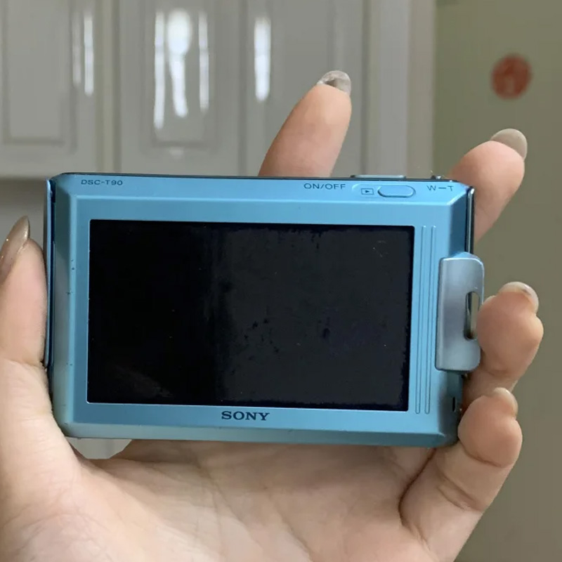 Sony Cyber Shot DSC-T90 12.1MP 4x Optical Zoom Digital