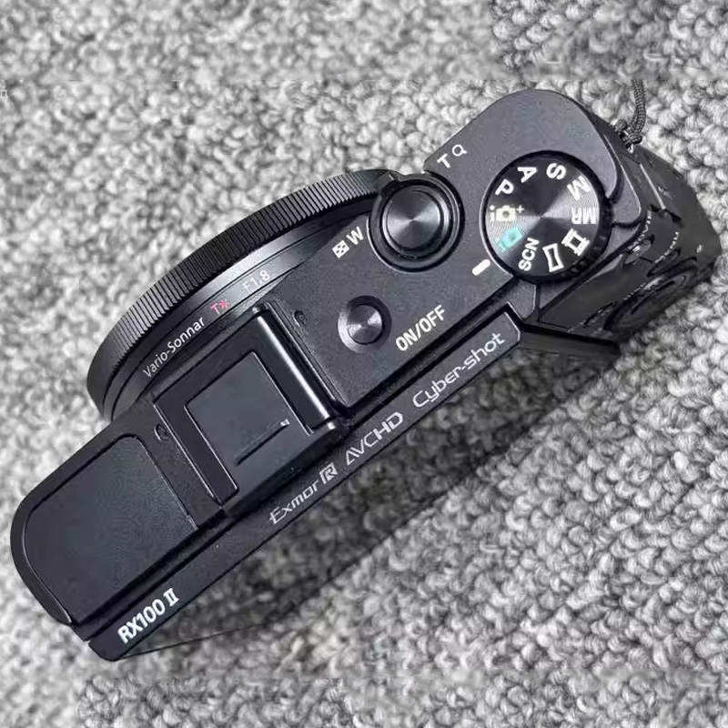 Sony Cyber-Shot RX100 II 20.2 MP 3.6x Zoom DSC-RX100M2