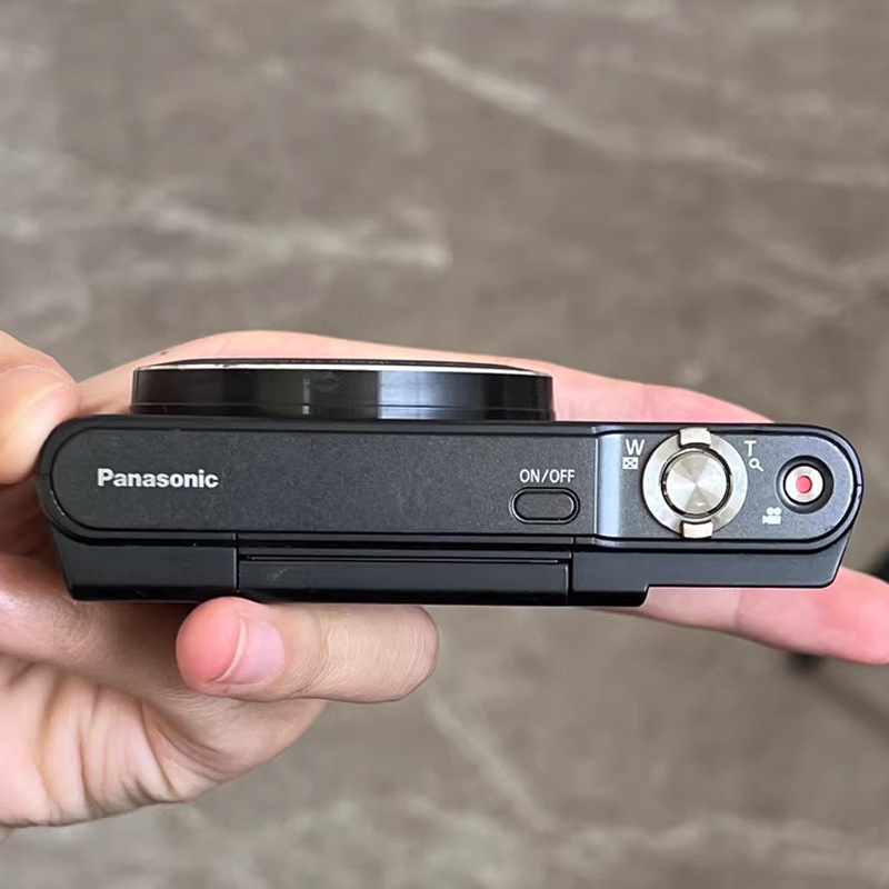 Panasonic LUMIX DMC-SZ10 16MP 12x Optical Zoom Flip Screen Digital