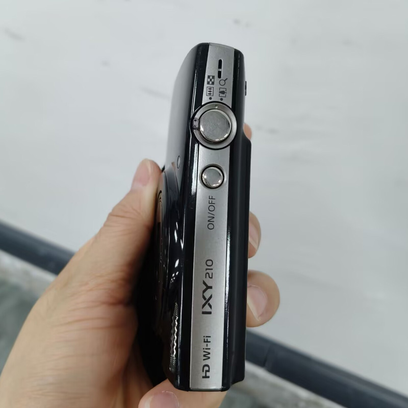 Canon IXY 210 Black 20.0MP 8x Zoom Compact Digital Camera