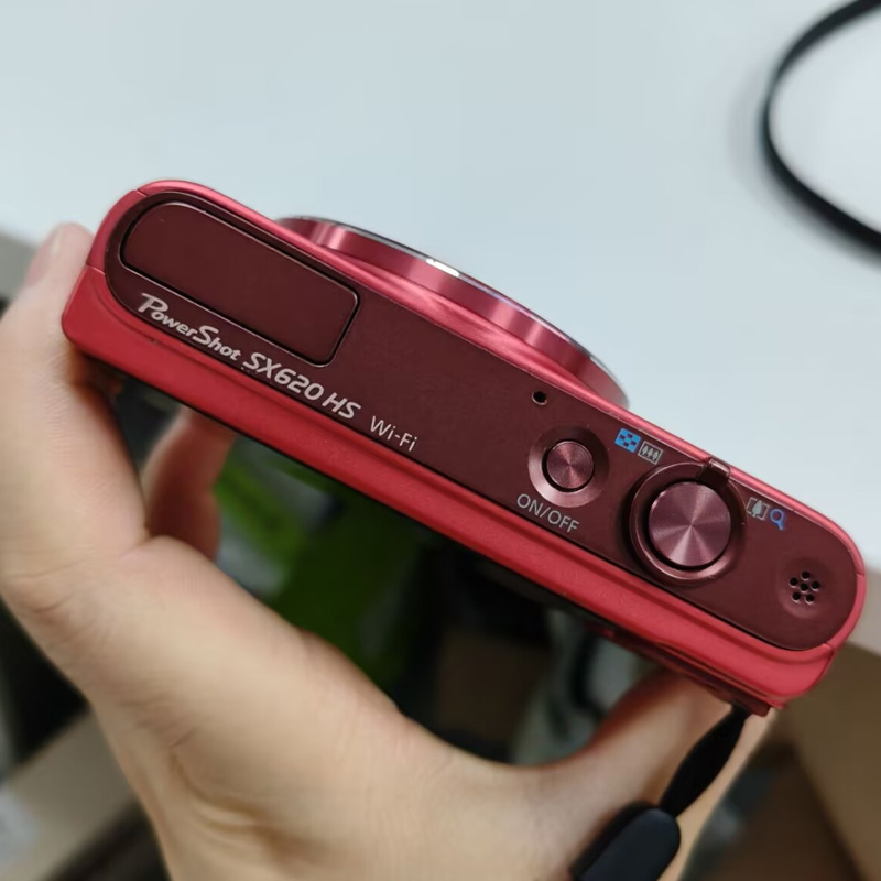 Canon PowerShot SX620 HS Digital Camera 20.2MP 25x Zoom - Wi-Fi