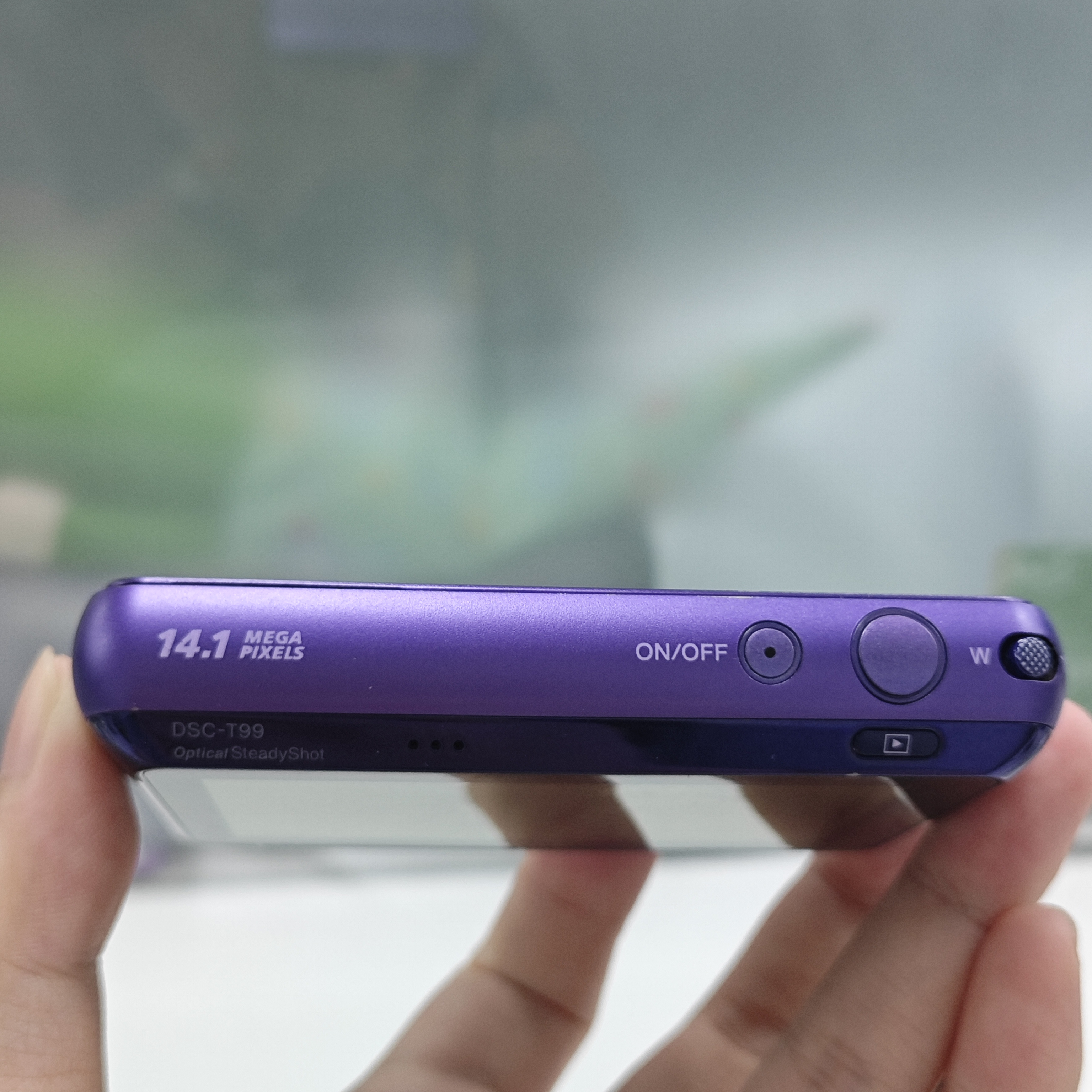 46 希少品　SONY Cyber-shot DSC-T99　パープル SONY Cyber Shot DSC-T99 CCD 14.1MP 4x Optical Zoom Digital