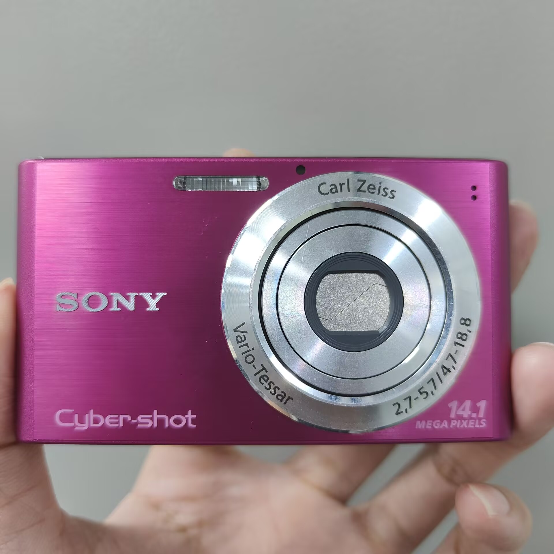SONY DSC-W320 Digital Camera Cyber-shot 14.1 MP 3.0x Zoom