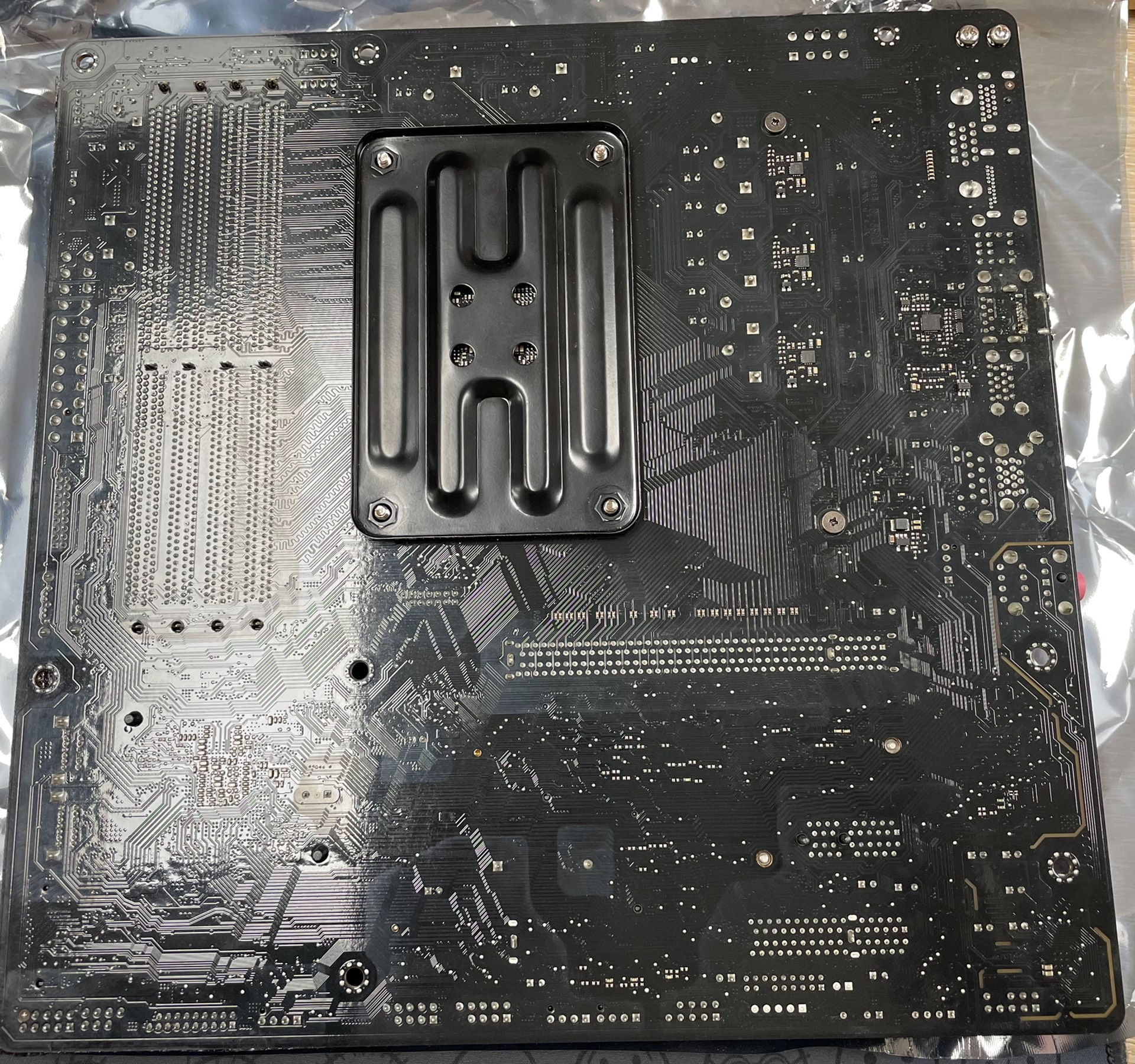未使用 ASRock B550M PRO4 AM4 Amazon.com: ASRock B550M PRO4 Supports 3rd Gen AMD AM4 Ryzen