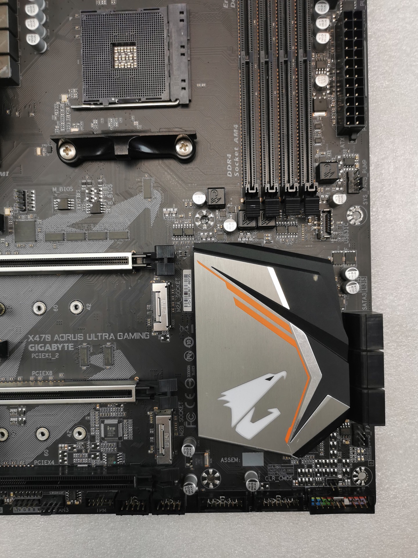 中古 GIGABYTE X470 AORUS ULTRA GAMING GIGABYTE X470 AORUS Ultra Gaming Am4 ATX AMD Motherboard for