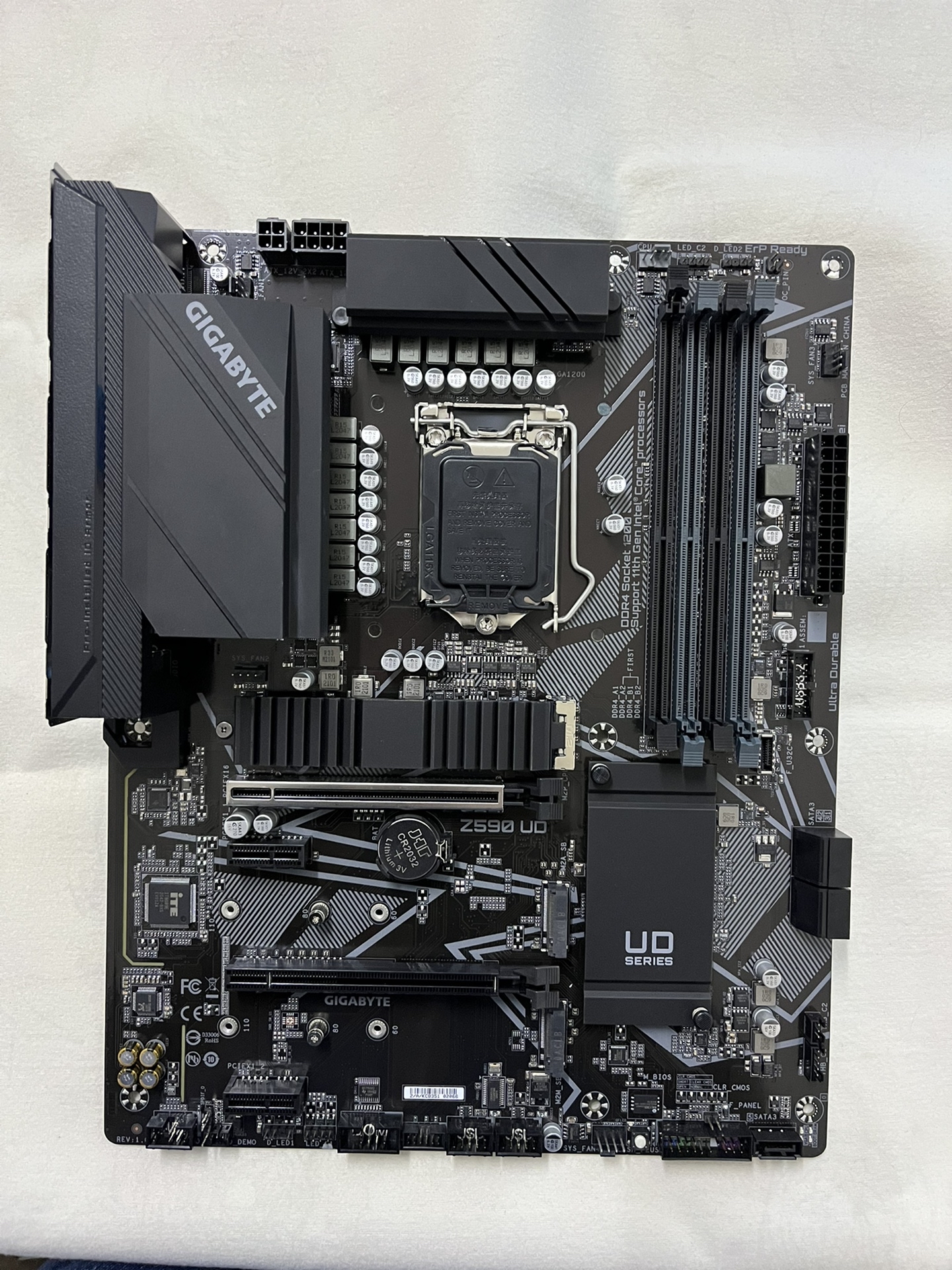 FOR GIGABYTE Z590 UD DDR4*4 128GB LGA1200 DP Intel ATX