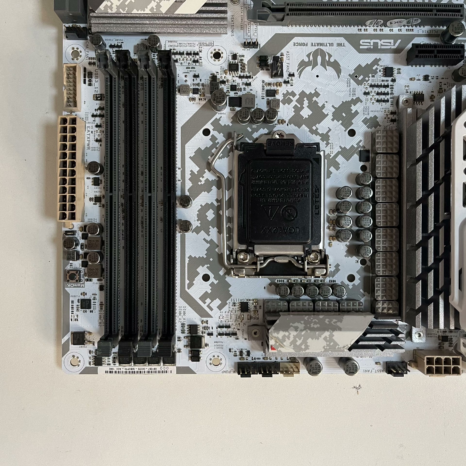 ASUS　SABERTOOTH Z170S　LGA1151 cfc3c576f97be1fbc96db3b7ac0303