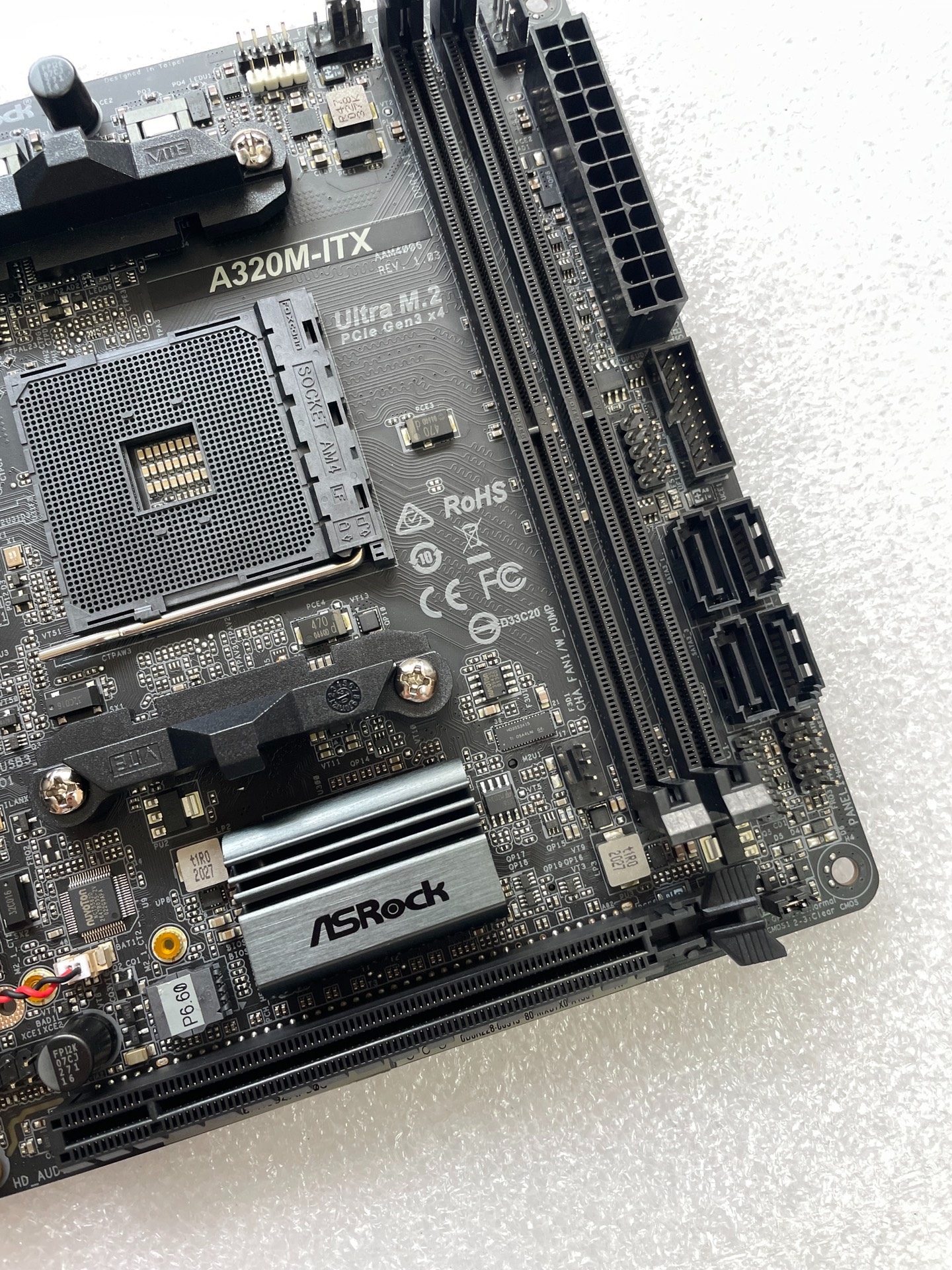 FOR ASROCK A320M-ITX AMD AM4 DDR4*2 32GB HDMI 1.4 Mini-ITX