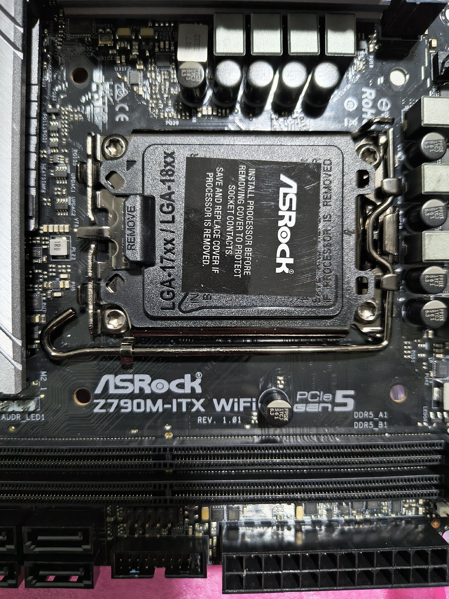 FOR ASROCK Z790M-ITX WiFi DDR5*2 LGA1700 128GB Mini-ITX