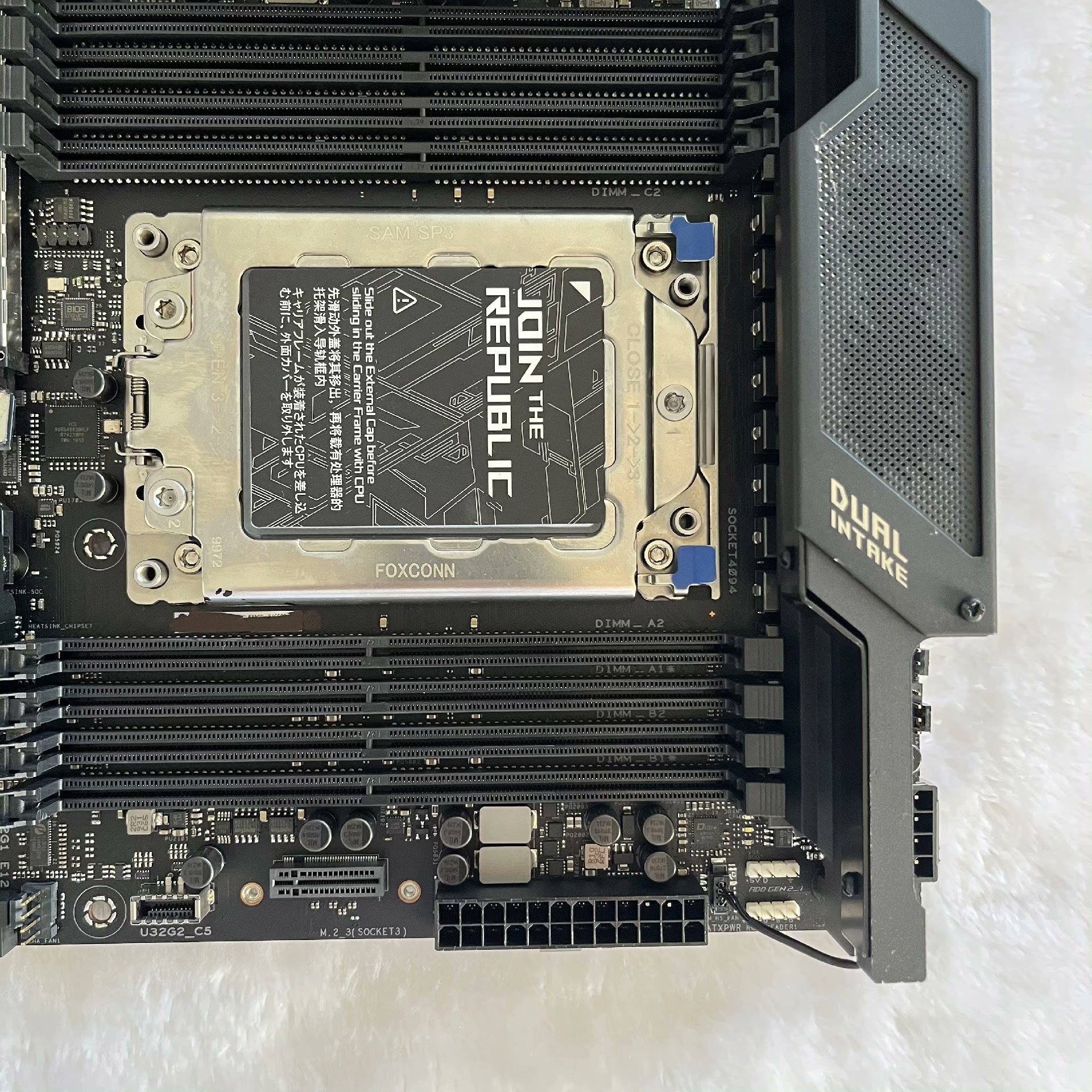 FOR ASUS ROG Strix TRX40-E Gaming DDR5*8 AMD TRX40 256GB ATX