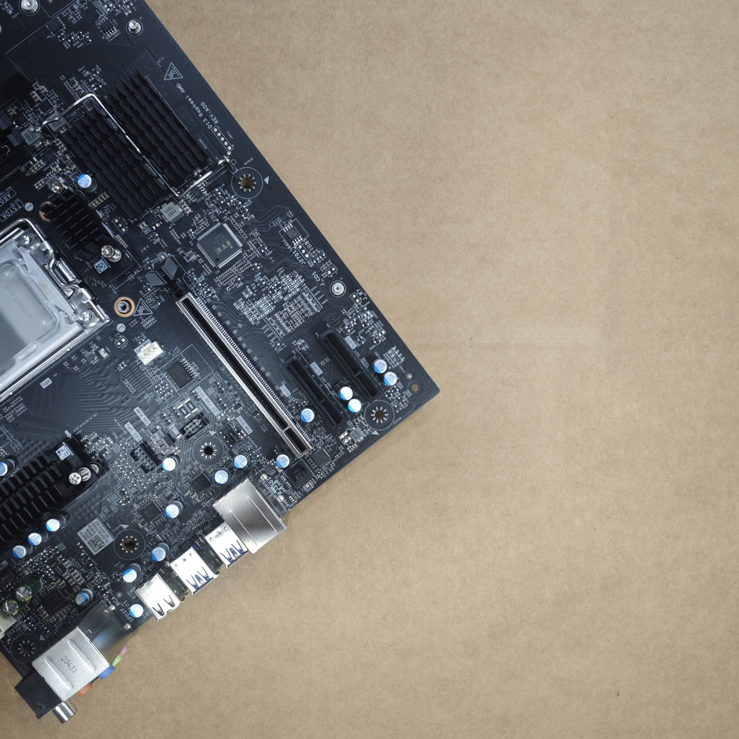 kirisora！DELL 0KDR38 FOR DELL Alienware Aurora R15 KDR38 DDR5 128GB