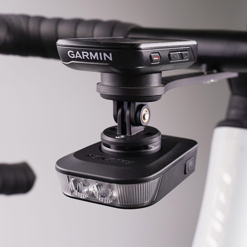 Phare Avant Vélo RAVEMEN FR500 – Pour Garmin/Wahoo + Adaptateur Gopro AGM03 – Neuf