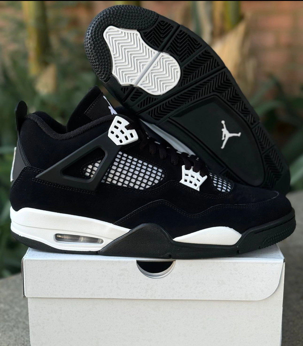 Nike Air Jordan 4 Retro White Thunder ナイキ エアジョーダン4 2024年 8/24 発売】ナイキ エア ジョーダン 4 レトロ “ホワイト