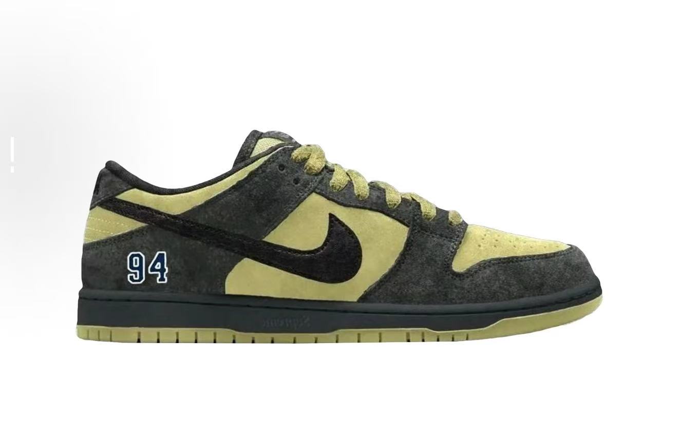 Supreme × Nike SB Dunk Low Camper Green HQ8487-300 Men's