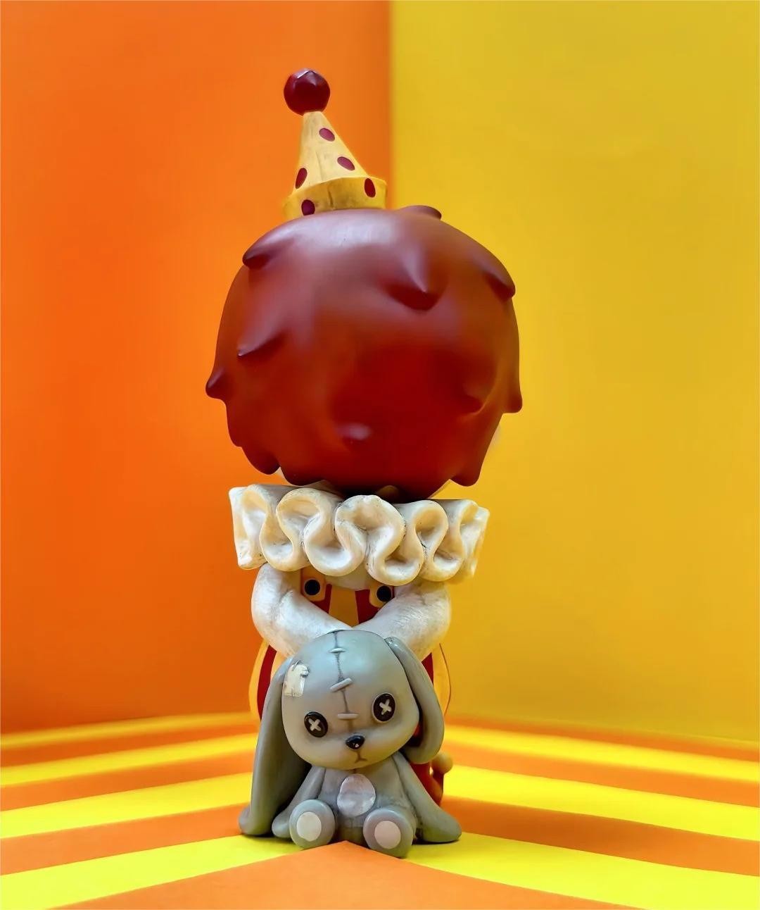 POPMART POPLAND限定 Hirono-sad clown Hirono Pop Mart Gathering at the Pop Land Series Hirono Sad