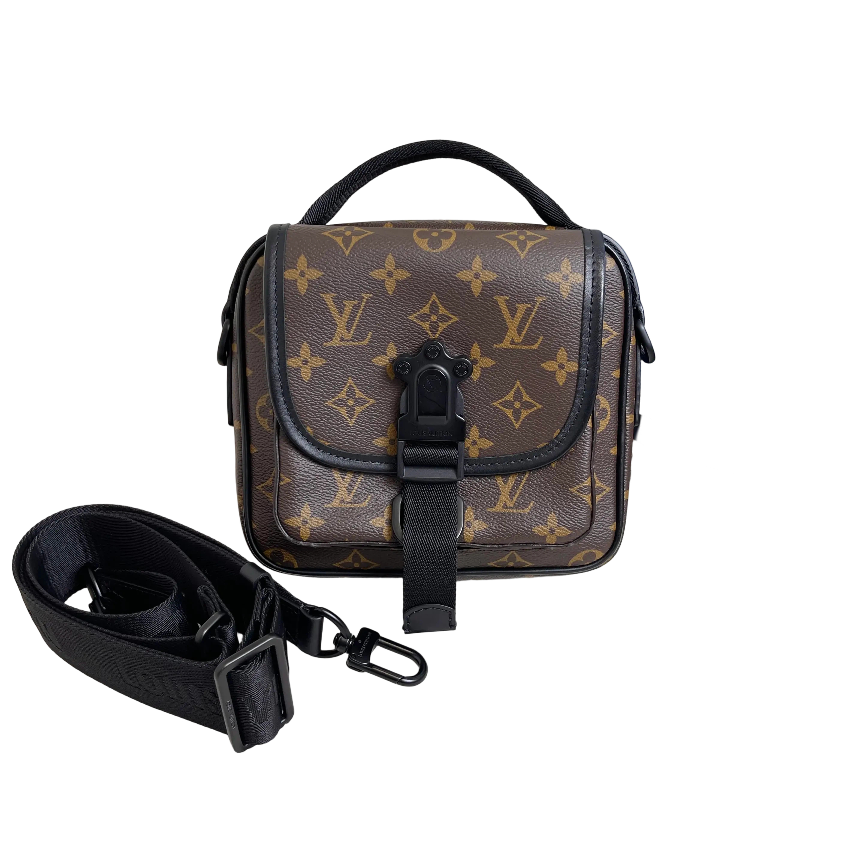 Louis Vuitton Quest Monogram Black Messenger Bag Chip