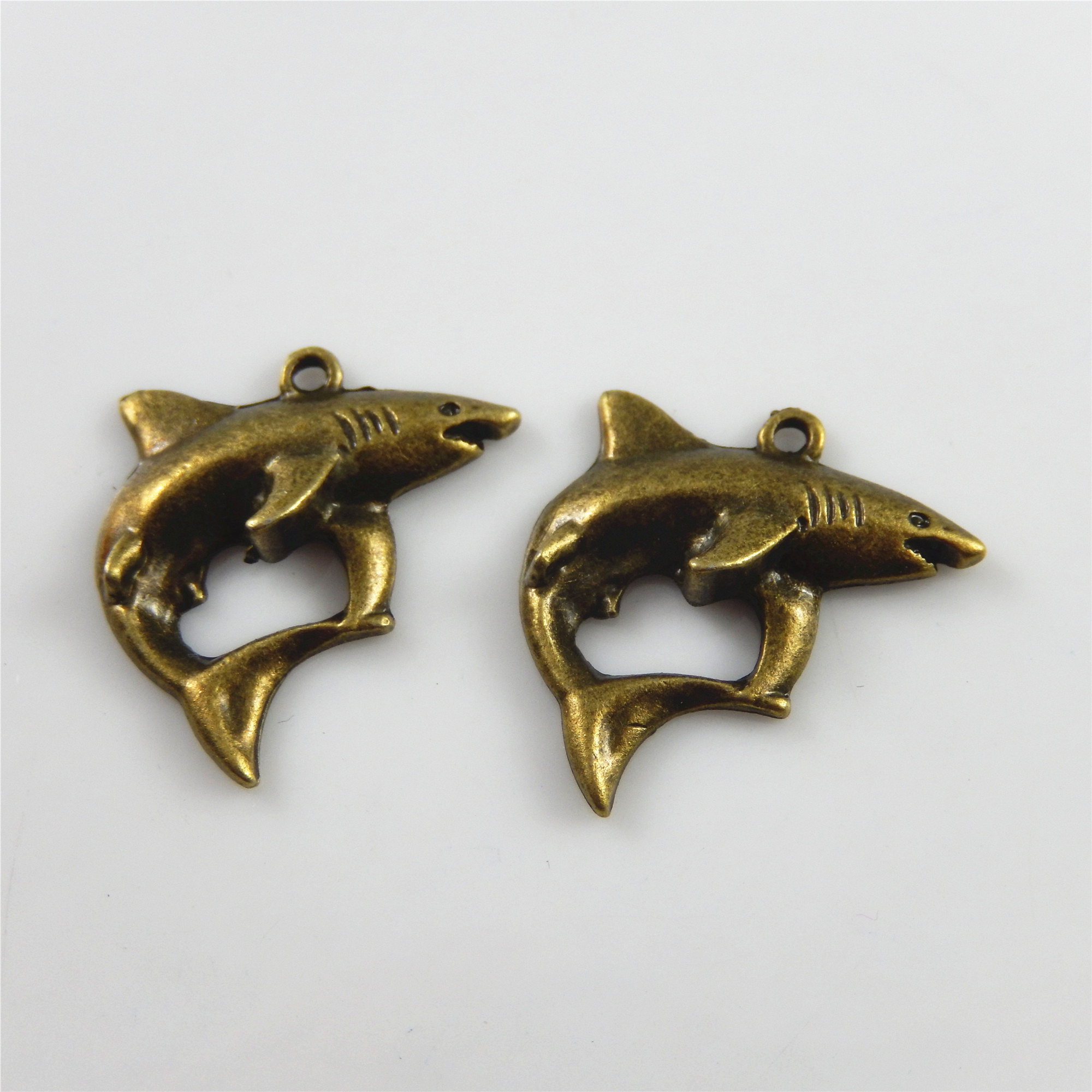 35pcs Vintage Bronze Alloy Sea Fish Shark Pendant Charms Jewelry DIY Accessories
