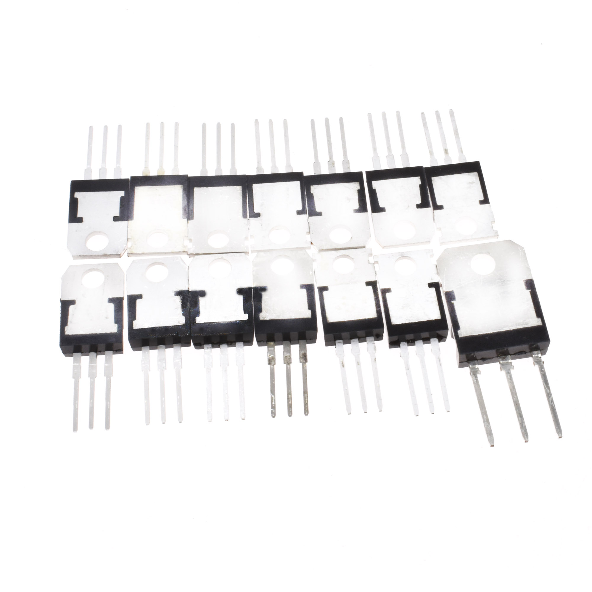 TIP Series Transistor TIP122 TIP120 TIP42C TIP31C TIP142T TIP29C TIP3055