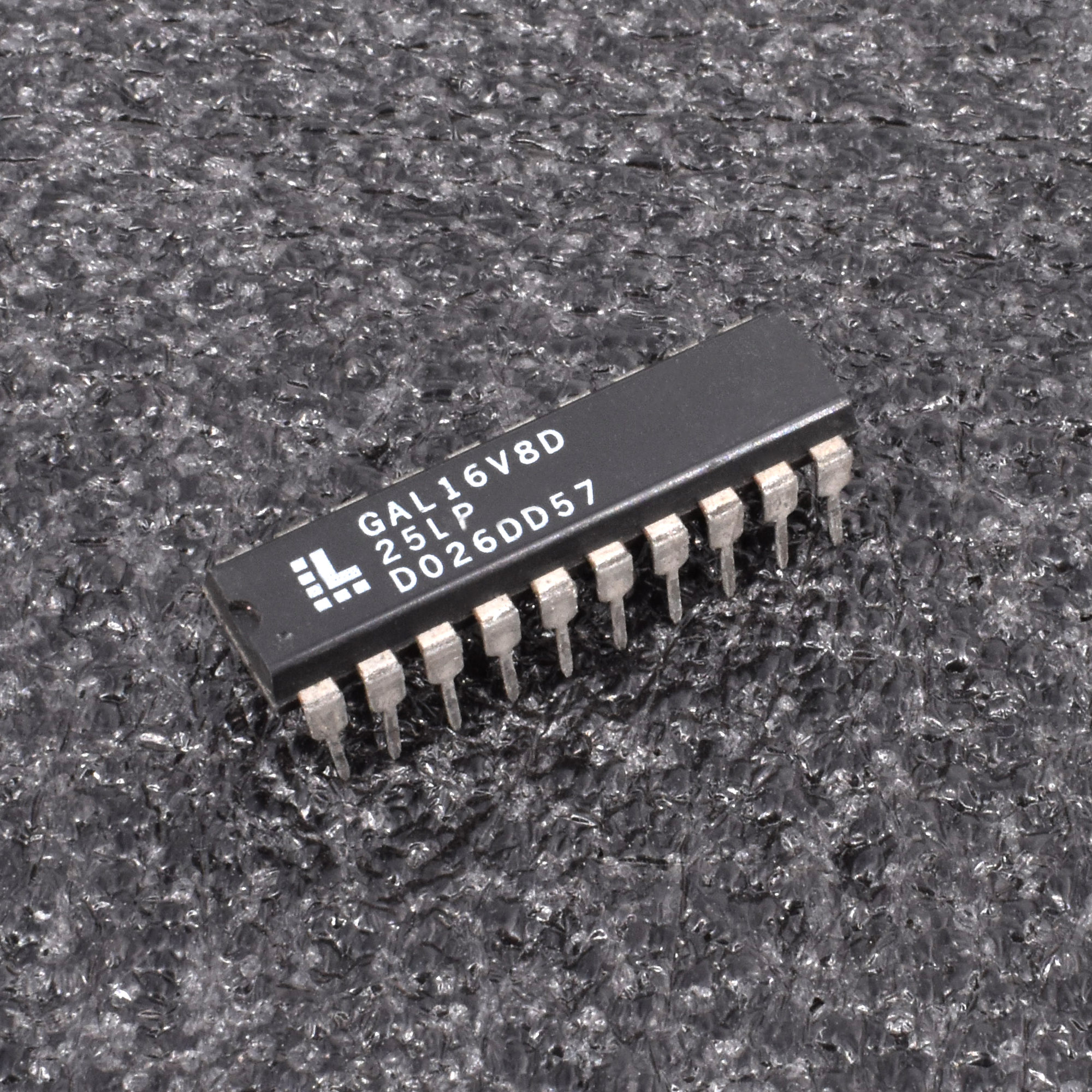 Lattice Semiconductor GAL16V8D-7LP Integrated Circuit Standard MAKE CASE