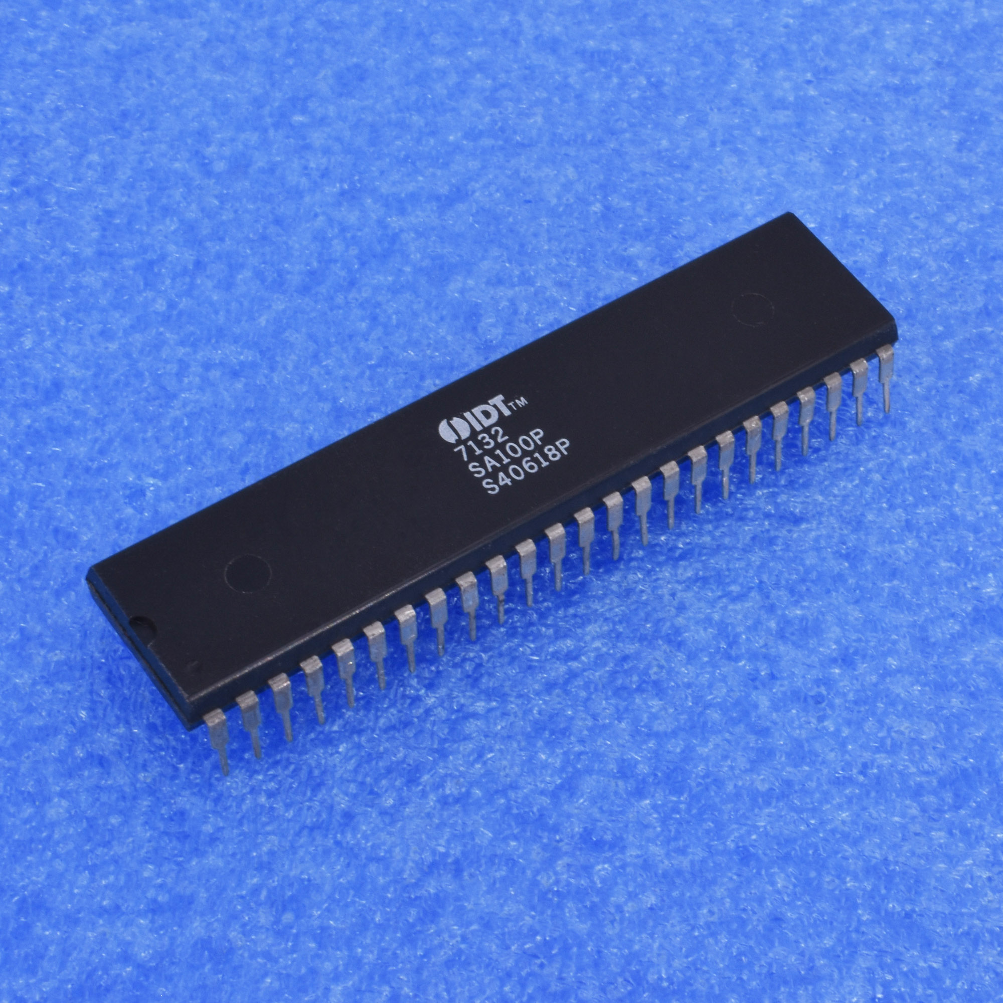 1//5PCS IDT7132SA100P 48PINS HIGH-SPEED 2K x 8 DUAL-PORT STATIC RAM IDT IC