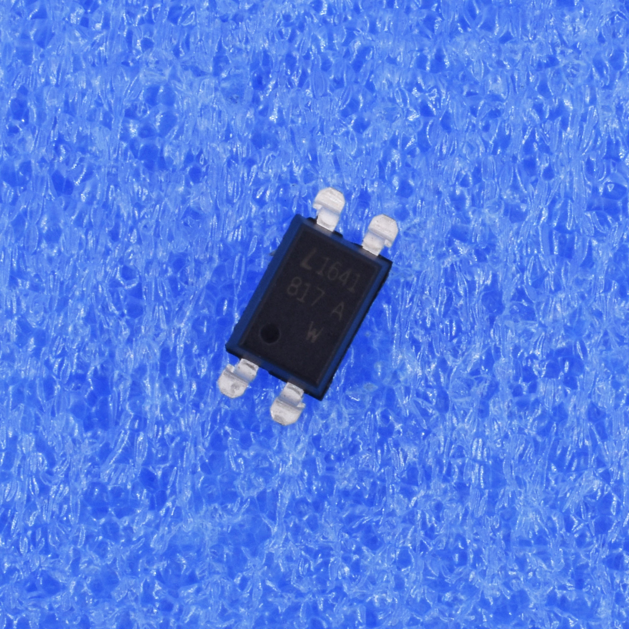 5/10PCS LTV817STA1A IC Optocoupler SOP4 1CH High inputoutput