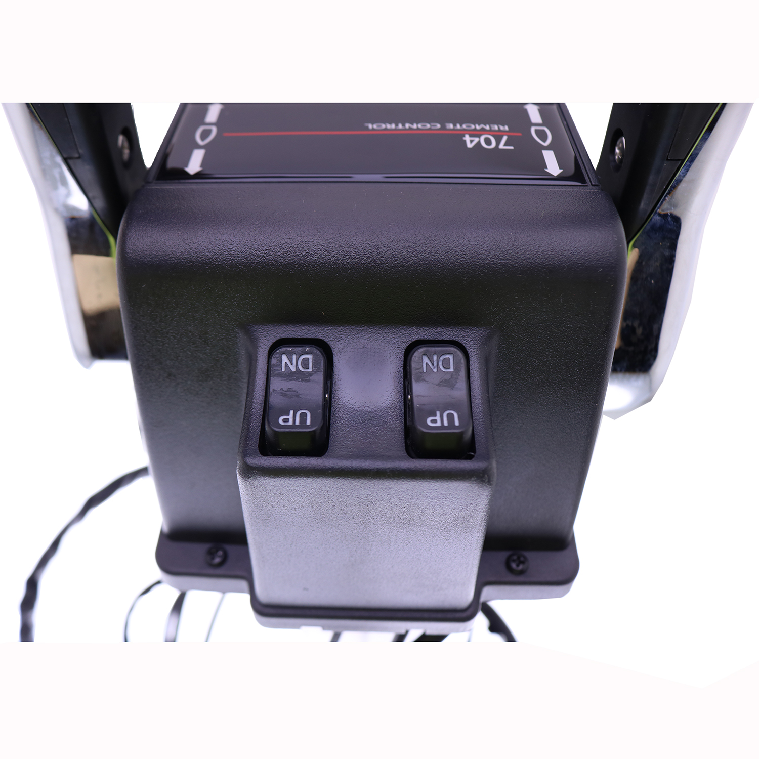 thumbnail image 2 of Yamaha Outboard Remote Control Box 704-48207-R0 2 of 10