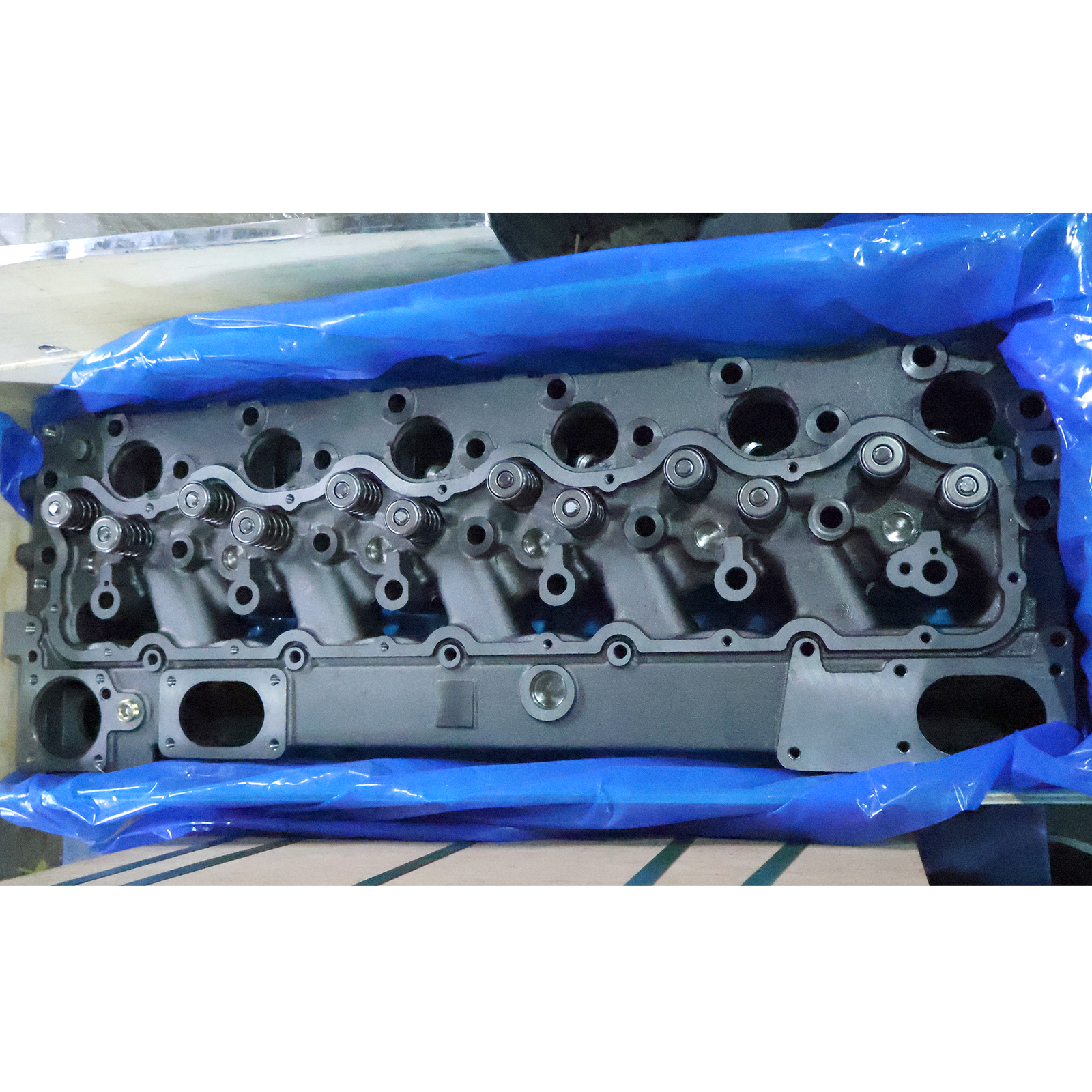 Complete Cylinder Head 8N-1187 4N7446 6N8888 for Caterpillar 235