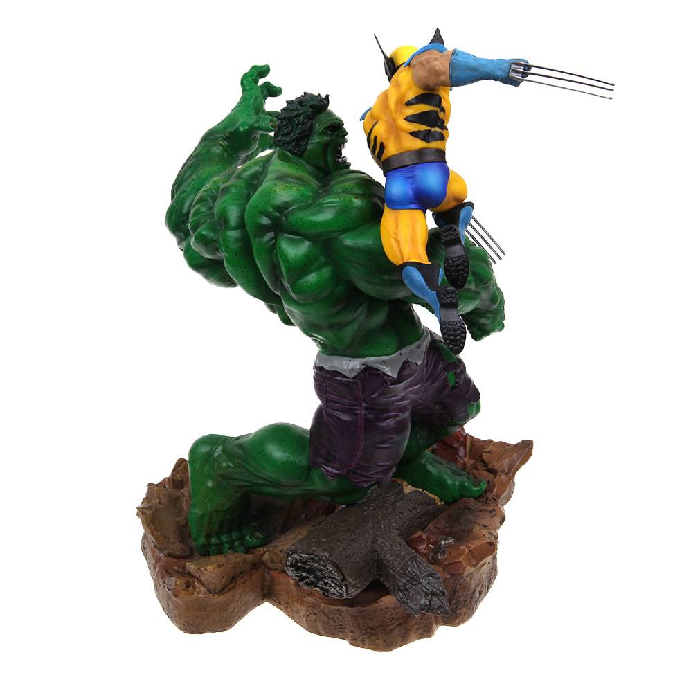 wolverine hulk statue