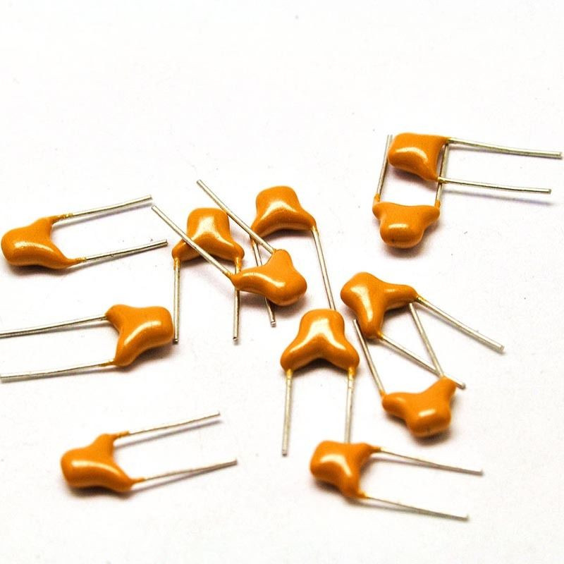 50pcs Capacitor 1uF 105 50V Monolithic Ceramic Chip Pitch 5.08MM