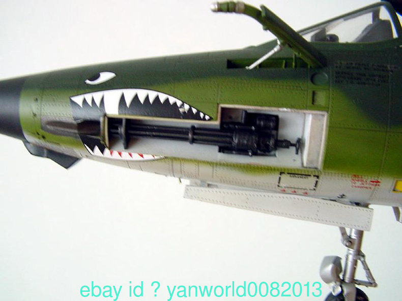 1/32 Republic F-105G Wild Weaselう F-105G Wild Weasel 2 Seater 1/32 Trumpeter