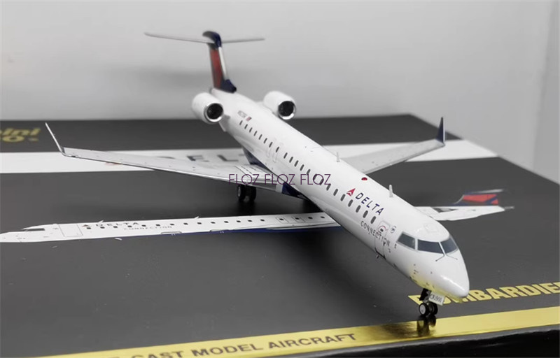 Geminijets for DELTA for BOMBARDIER CRJ900 N821SK 1/200