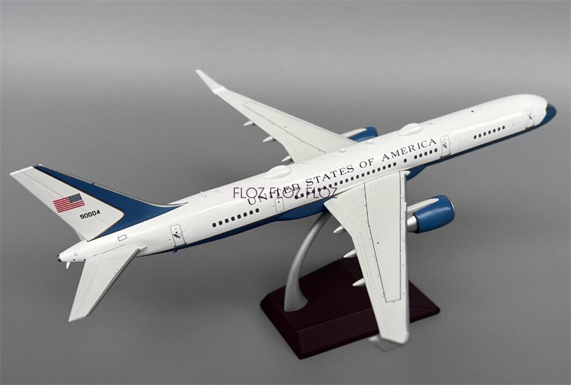 全日空商事  1/200 B747-481  SUPAR STYLE ANA All Nippon Boeing 747-481 JA8958 With Stand by WB