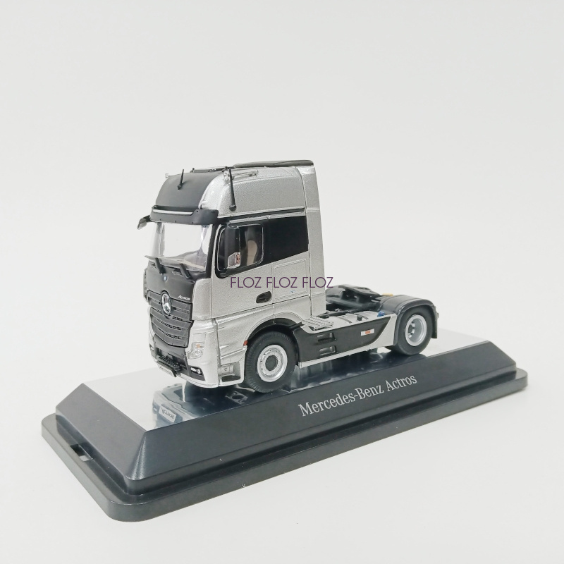 Mercedes-Benz Actros トラック 1/32スケール　非売品 Mercedes-Benz Actros トラック 1/32スケール 非売品 Mercedes