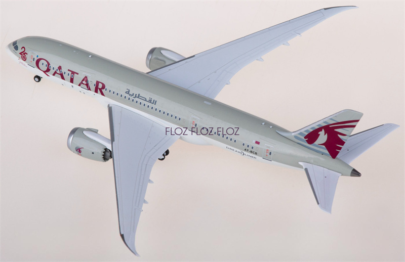 Gemini Jets Qatar Airways 787 A7-BCB die-cast model ezToys