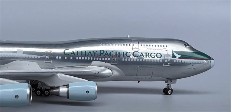 Phoenix CATHAY PACIFIC CARGO for BOEING 747-400 B-HKJ 1/400