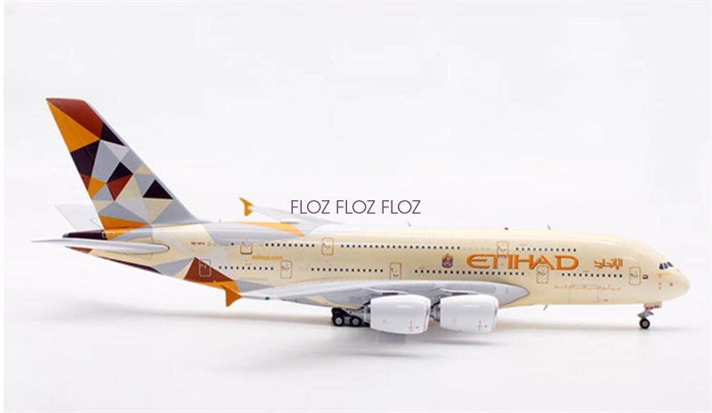 [値下げ]ETIHAD航空 AIRBUS A380 1/400 1/400 A380 Etihad Airways ~ F-WWDD – Cyber Hobby