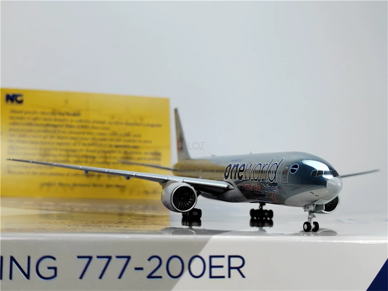 アメリカン航空 777-200ER N796AN 1/400 American Airlines Boeing 777-200ER N796AN One World NG Model