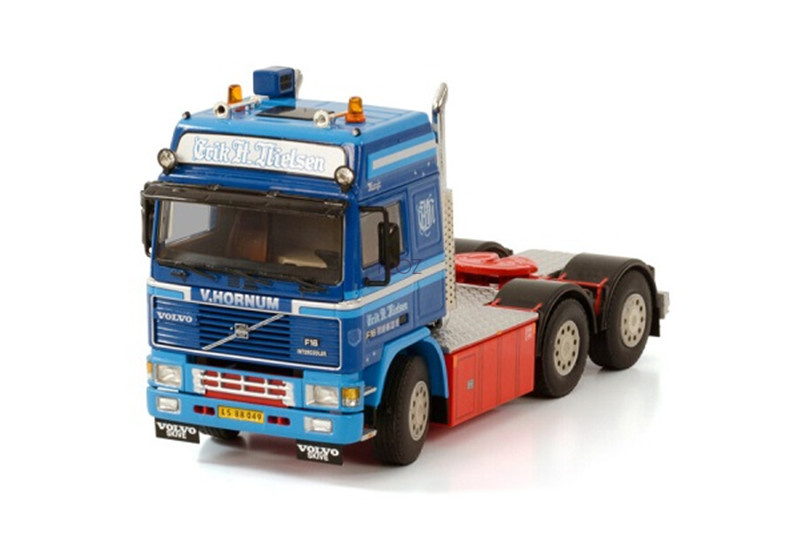 wsi 1/50 ベンツ　Volvo 2台セット wsi 1/50 ベンツ Volvo 2台セット - メルカリ